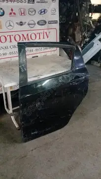 Toyota Yaris Sol Arka Kapı 2013-2017 çıkma parça