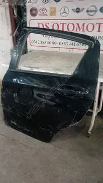 Toyota Yaris Sol Arka Kapı 2013-2017 çıkma parça