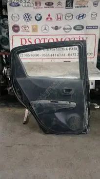 Toyota Yaris Sol Arka Kapı 2013-2017 çıkma parça