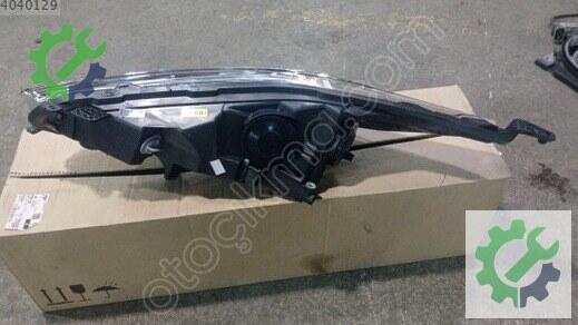 Ford Fiesta Mercekli Far 2013-2018 çıkma parça