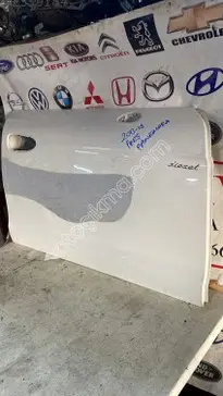 Porsche Panamera Sağ Ön Kapı çıkma parça