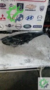 Renault Clio Sağ Ön Far 2013-2018 çıkma parça