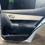 2013-2018 TOYOTA COROLLA SAĞ ARKA KAPI SEDEFLİ BEYAZ