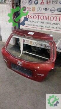 Toyota Yaris Bagaj Kapağı 2013-2018 çıkma parça