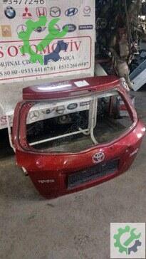 Toyota Yaris Bagaj Kapağı 2013-2018 çıkma parça