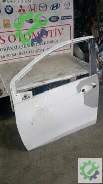 Toyota Yaris Sol Ön Kapı 2013-2018 çıkma parça