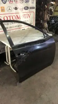 Nissan X-Trail Sağ Ön Kapı 2013-2019 çıkma parça