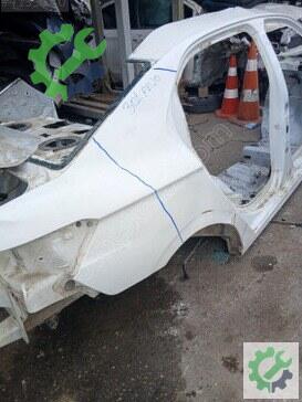 Peugeot 301 Arka Çamurluk çıkma parça