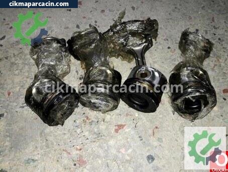 Toyota Avensis Piston çıkma parça