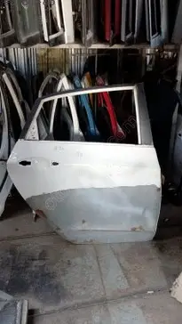 Hyundai i30 Sağ Arka Kapı çıkma parça