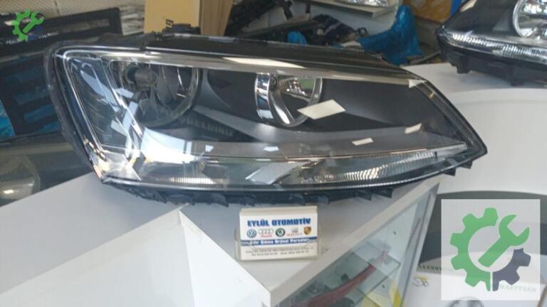 Volkswagen Jetta Far çıkma parça