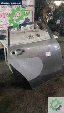 Toyota Verso Sağ Arka Kapı çıkma parça