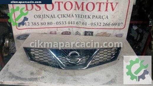 Nissan Pulsar Ön Panjur çıkma parça