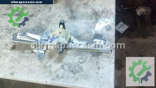 Nissan Qashqai Sağ Ön Cam Krikosu çıkma parça
