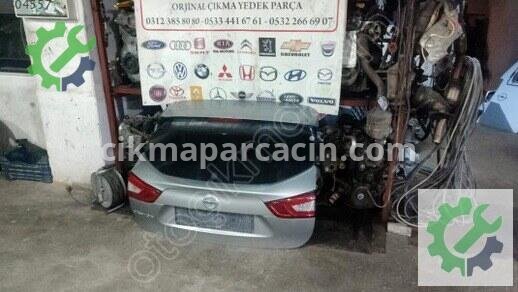 Nissan Qashqai Bagaj Kapağı 2014-2020 çıkma parça