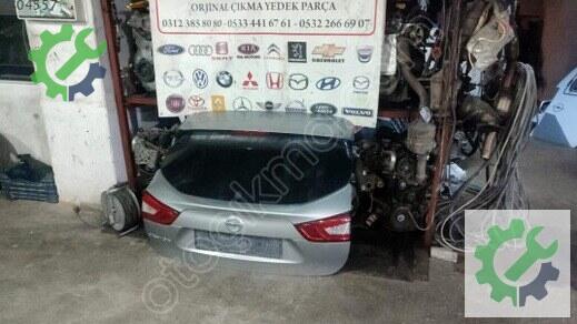 Nissan Qashqai Bagaj Kapağı 2014-2020 çıkma parça