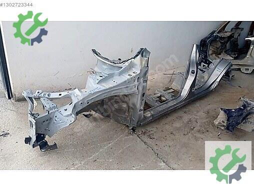 Nissan Navara Sol Marşpiyel Sacı çıkma parça