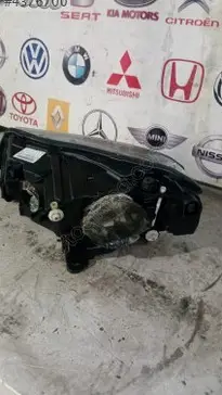 Skoda Superb Sağ Ön Far 2015-2018 çıkma parça
