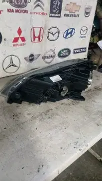 Skoda Superb Sağ Ön Far 2015-2018 çıkma parça
