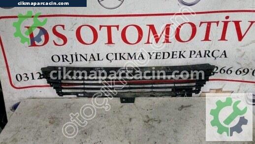 Toyota Auris Tampon Izgarası çıkma parça