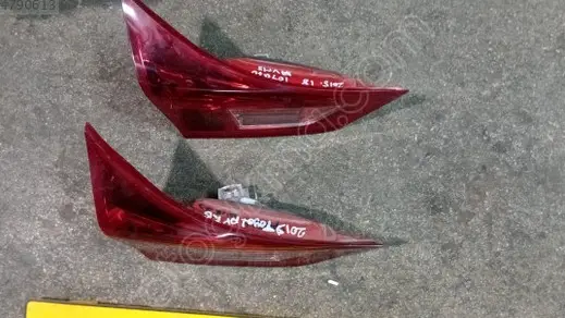 Toyota Auris Sol Arka Stop 2015-2018 çıkma parça