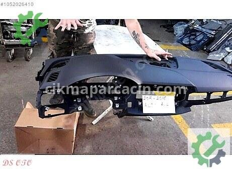 Audi A4 Torpido çıkma parça