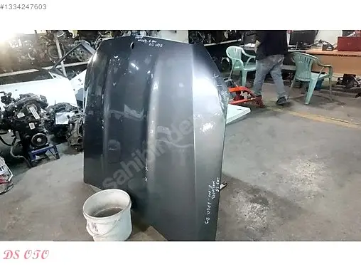 Mercedes-Benz E Kaput çıkma parça