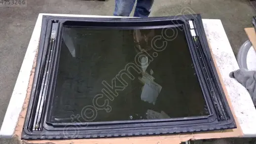 Mercedes-Benz GLA Sunroof Camı 2015-2019 çıkma parça