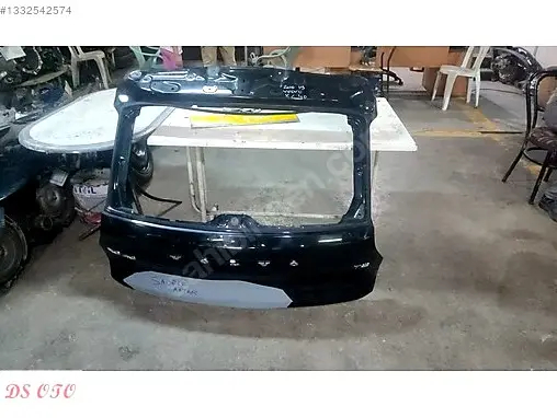 Volvo XC 40 Bagaj Kapağı çıkma parça