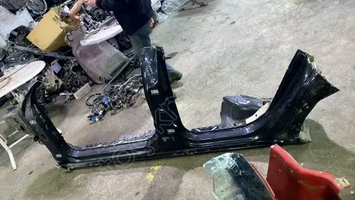 Volkswagen Passat Sol Marşpiyel Sacı çıkma parça