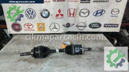Toyota Hilux Sol Aks çıkma parça