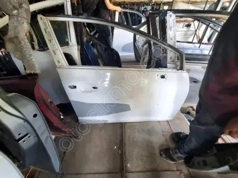 Honda Civic Sağ Ön Kapı çıkma parça