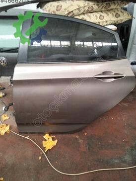 Hyundai Accent Sol Arka Kapı çıkma parça