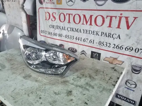 Kia Rio Sağ Ön Far çıkma parça