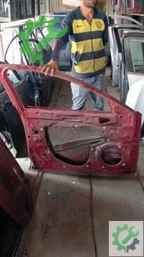 Mazda 3 Sol Ön Kapı çıkma parça