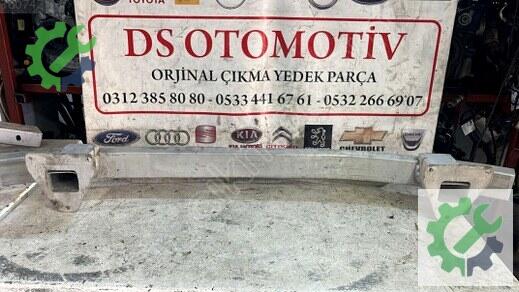 Jeep Grand Cherokee Ön Tampon Demiri 2016-2018 çıkma parça