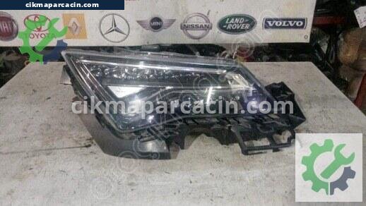 Seat Ateca Sağ Ön Far çıkma parça