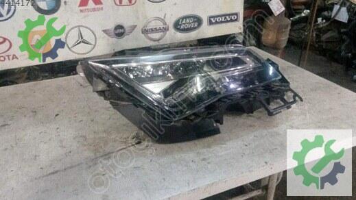 Seat Ateca Sağ Ön Far 2016-2018 çıkma parça