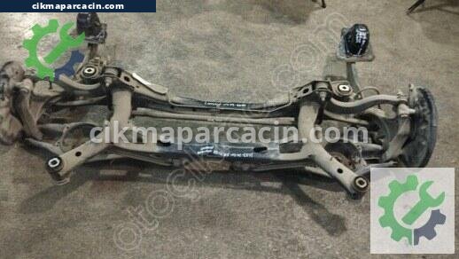 Volkswagen Passat Arka Dingil çıkma parça