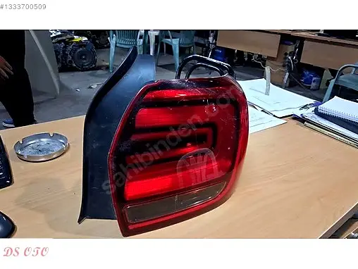 Renault Symbol Sağ Arka Stop çıkma parça