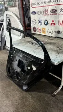 Renault Megane Sağ Arka Kapı 2016-2023 çıkma parça