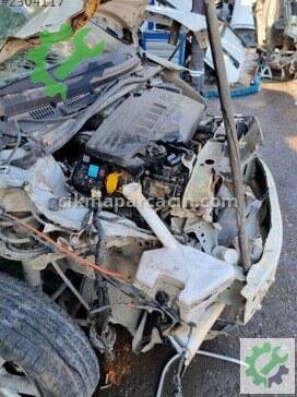 Toyota Yaris Oto Teybi çıkma parça