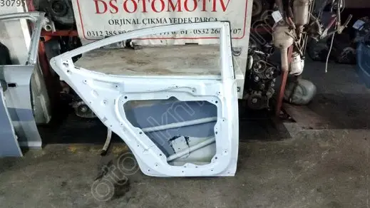 Hyundai Elantra Sol Arka Kapı 2017-2019 çıkma parça