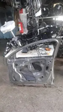 Opel Insignia Sağ Ön Kapı 2017-2019 çıkma parça