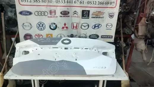 Toyota Corolla Bagaj Kapağı çıkma parça