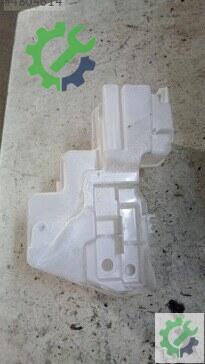 Volvo XC40 Cam 2017-2021 çıkma parça