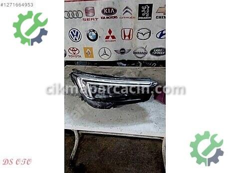 Opel Crossland X Sağ Ön Far çıkma parça