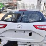 2017 Toyota Yaris beyaz bagaj kapağı