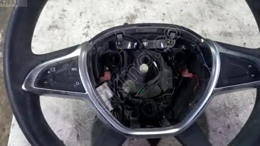 Dacia Duster Direksiyon Simidi 2018-2020 çıkma parça