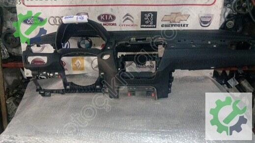 BMW X1 Torpido çıkma parça